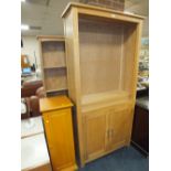 A MODERN LIGHT OAK OPEN BOOKCASE - W 93 CM, TOGETHER WITH ANOTHER SMALL BOOKCASE AND CD CABINET (3)
