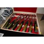 ***A DELUXE WOOD CHISEL SET