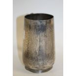 A HALLMARKED SILVER TANKARD - HALLMARKS INDISTINCT A/F