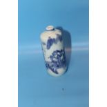 AN ORIENTAL BLUE AND WHITE SNUFF BOTTLE