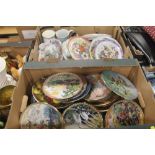 TWO TRAYS OF ASSORTED CABINET PLATES MAINLY DANBURY MINT