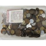 A QUANTITY OF ASSORTED WORLD COINAGE AND BANKNOTES
