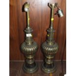 A PAIR OF URN SHAPED VINTAGE TABLE LAMPS