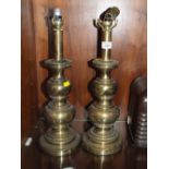 A PAIR OF VINTAGE BRASS TURNED TABLE LAMPS