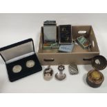 A BOX OF COLLECTABLES TO INCLUDE A TRAVELLING INKWELL, VESTA CASE, SILVER CADDY SPOON ETC