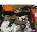 A TRAY OF STUDIO GLASSWARE ETC. TOGETHER WITH A TRAY OF CERAMICS