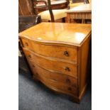 A REPRODUCTION WALNUT SERPENTINE FRONTED 4 DRAWER CHEST H 82 W - 78 CM