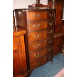 A REPRODUCTION TALL SIX DRAWER BOW FRONTED CHEST H -120 CM W - 62 CM