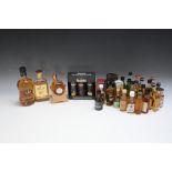 A SMALL COLLECTION OF WHISKY MINIATURES ETC TO INCLUDE TOMATIN, Bruichladdich, Abhainn Dearg,