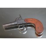 A 19TH CENTURY PERCUSSION POCKET PISTOL, W 15 cm