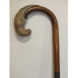 A NOVELTY WALKING CANE WITH CARVED PARROT HANDLE, L 88 cm