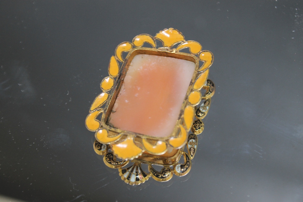 AN UNUSUAL SQUARE CAMEO BROOCH ON ENAMEL MOUNT, H 6 cm - Image 2 of 2