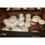 A TRAY OF ASSORTED CHINA TO INCLUDE ROYAL DOULTON, PARAGON ETC