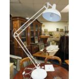 A LARGE MODERN OVERSIZED ANGLE POISE STANDARD LAMP