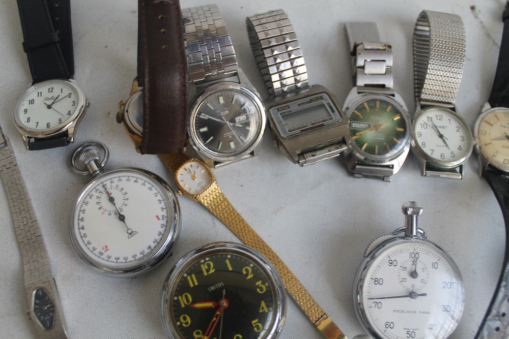 A BOX OF ASSORTED WRIST AND POCKET WATCHES, to include a Smith's Imperial, Smith's Astral etc - Image 2 of 3