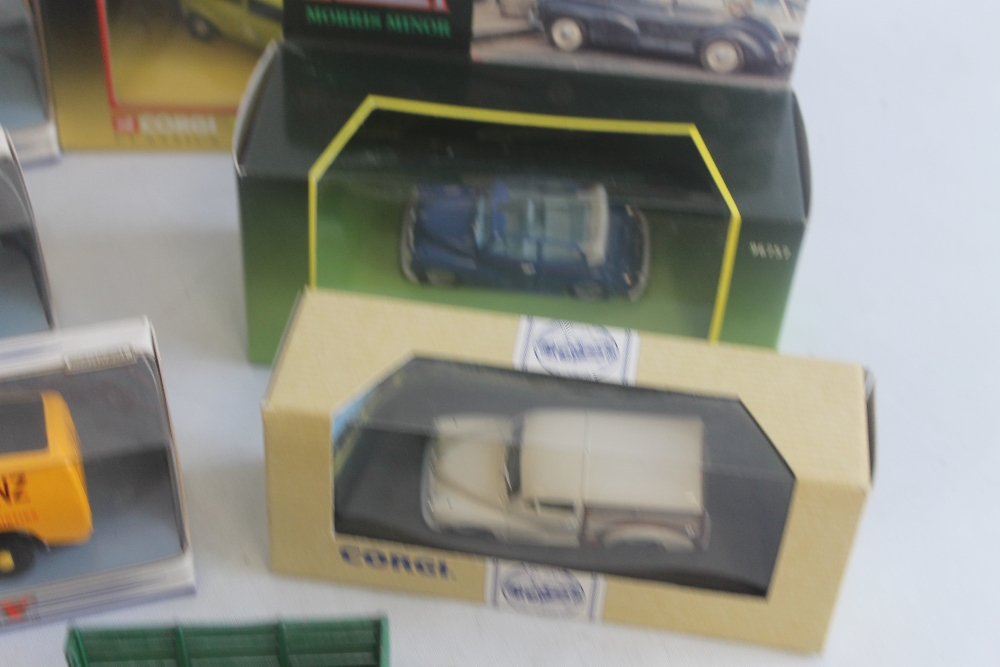 A COLLECTION OF MAINLY BOXED DIECAST VEHICLES by Corgi and Dinky to include Tv-related and Leyland - Image 4 of 5