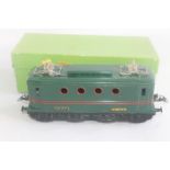 A BOXED FRENCH HORNBY SERIES "O" GAUGE TINPLATE ELECTRIC LOCOMOTIVE 8051 green