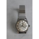 A VINTAGE "WATCHES OF SWITZERLAND" AUTOMATIC SEAFARER DAY DATE, gentleman's stainless steel wrist