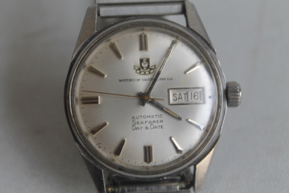 A VINTAGE "WATCHES OF SWITZERLAND" AUTOMATIC SEAFARER DAY DATE, gentleman's stainless steel wrist - Image 2 of 3