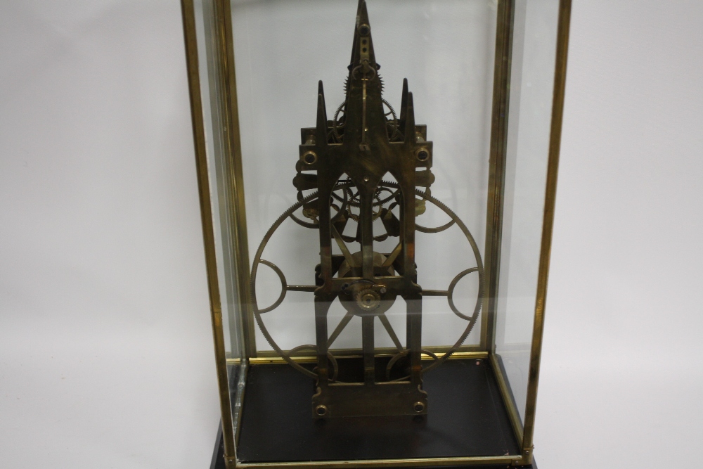 AN EARLY 21ST CENTURY GLASS CASED GREAT WHEEL SKELETON CLOCK, overall case dimensions W 34 cm, H - Image 5 of 5