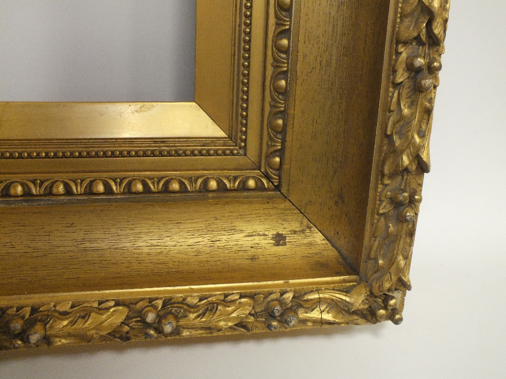 A 19TH CENTURY GOLD FRAME WITH ACANTHUS LEAF DESIGN TO OUTER EDGE, egg and dart design to inner - Image 3 of 4