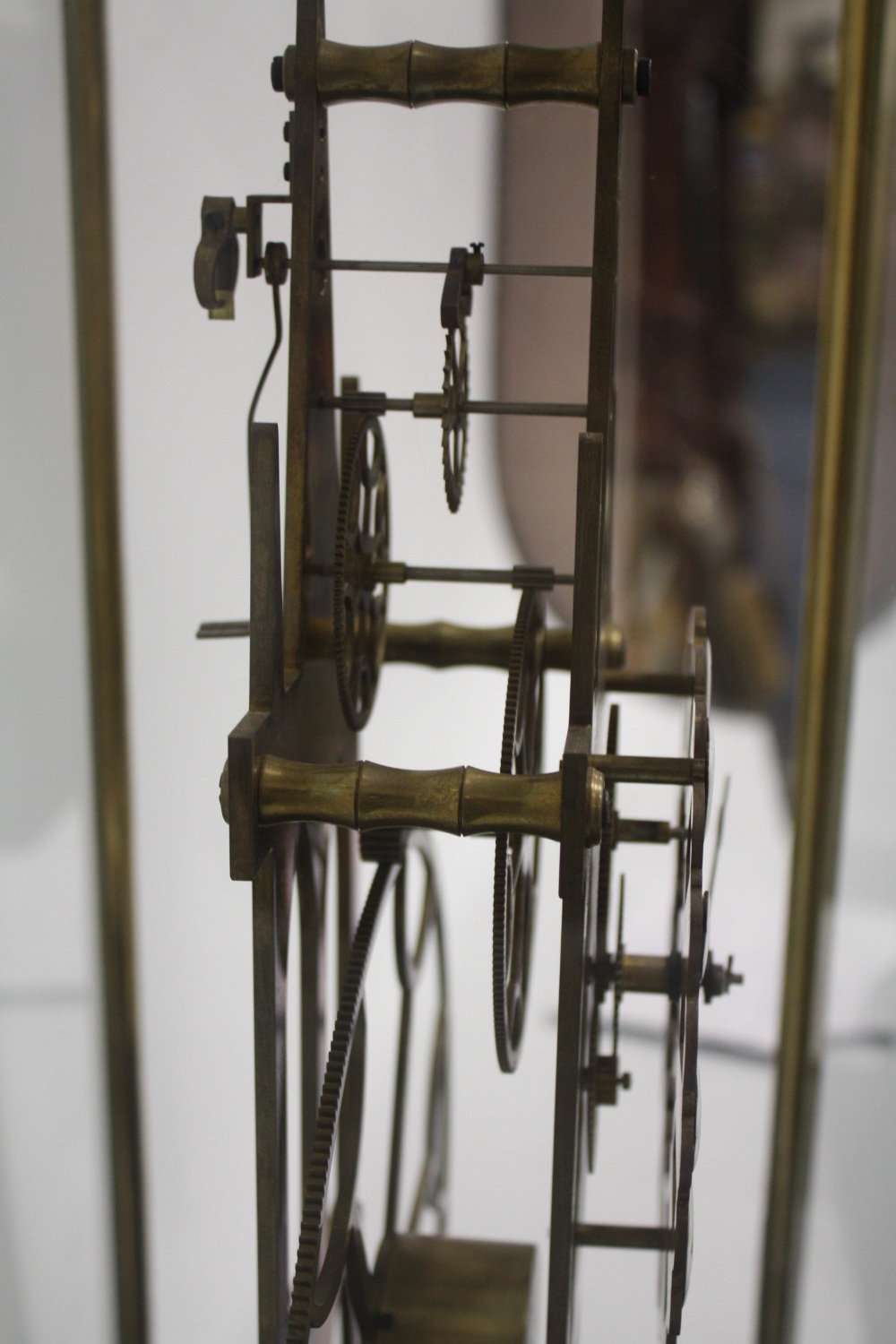 AN EARLY 21ST CENTURY GLASS CASED GREAT WHEEL SKELETON CLOCK, overall case dimensions W 34 cm, H - Image 4 of 5