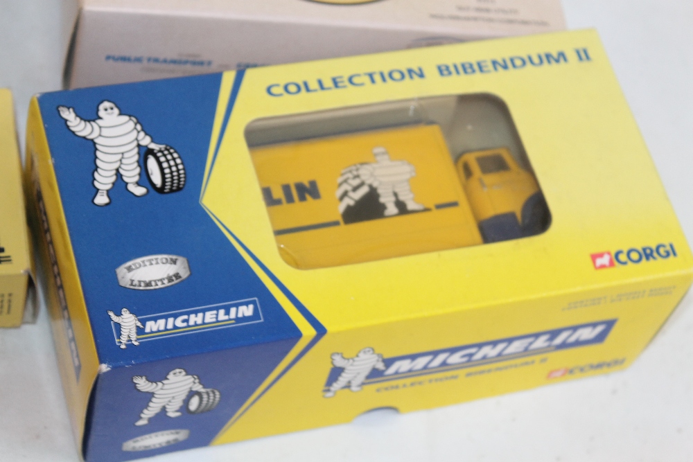 A COLLECTION OF BOXED CORGI AND DIECAST VEHICLES, to include Corgi Classics, Buses, Trams, - Image 5 of 6