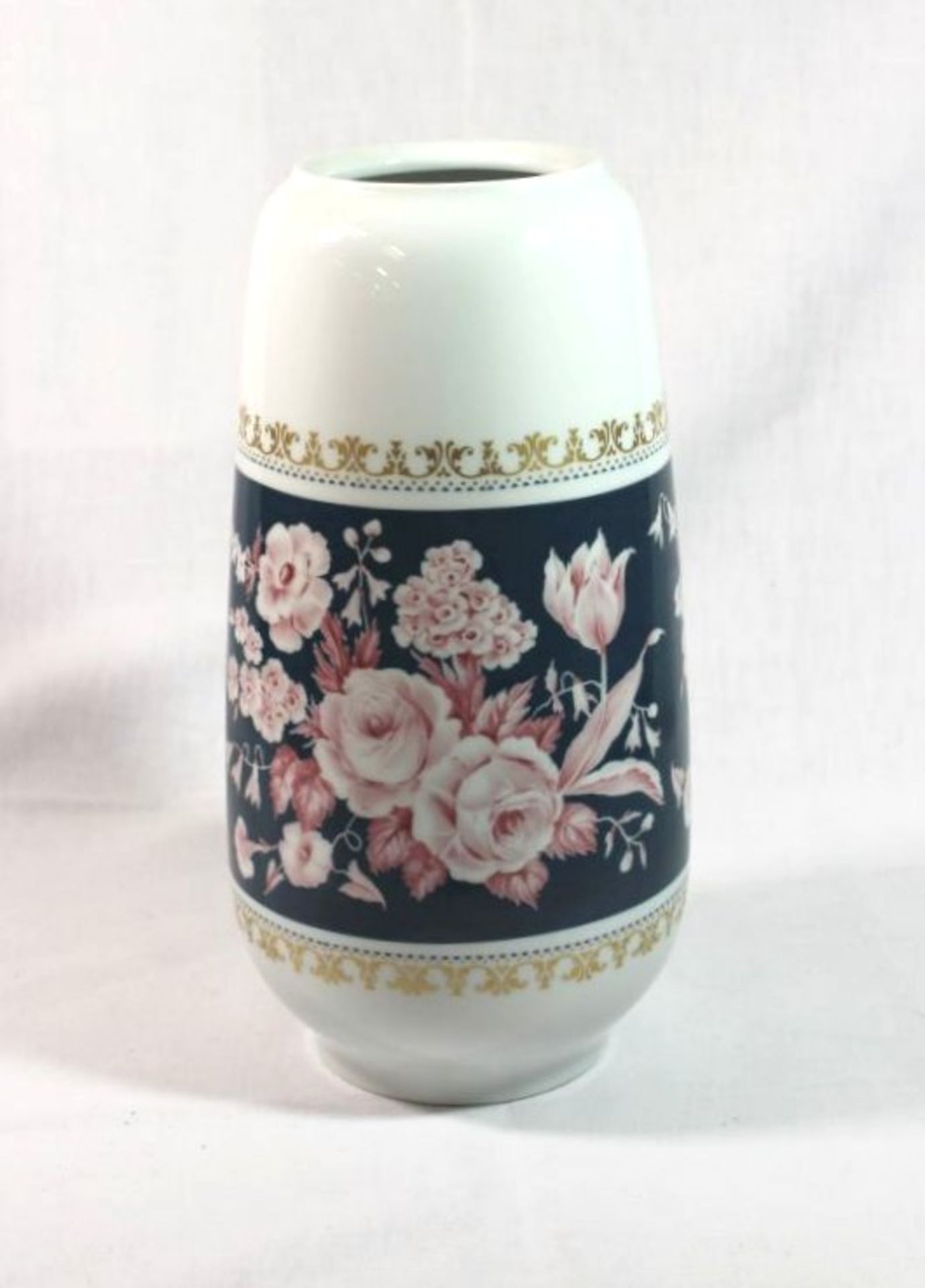 hohe Vase, Hutschenreuther, florales Dekor, H-31cm.