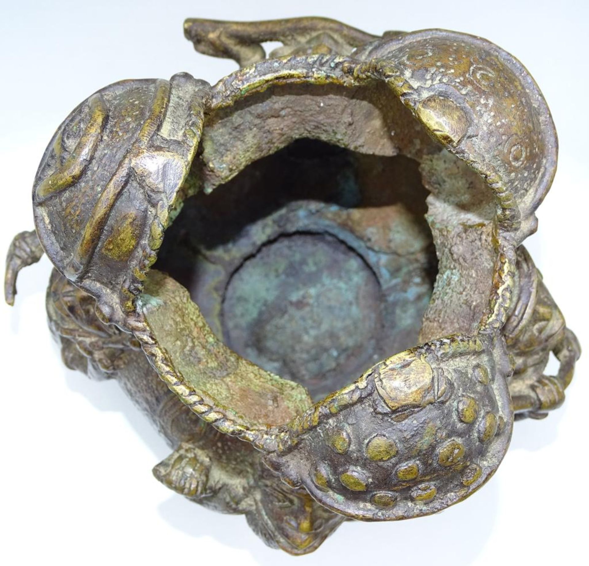 Bronze Schale /Gefäß?,seitlich Musizierende Figuren,2 tlg.H-36 - Bild 9 aus 10