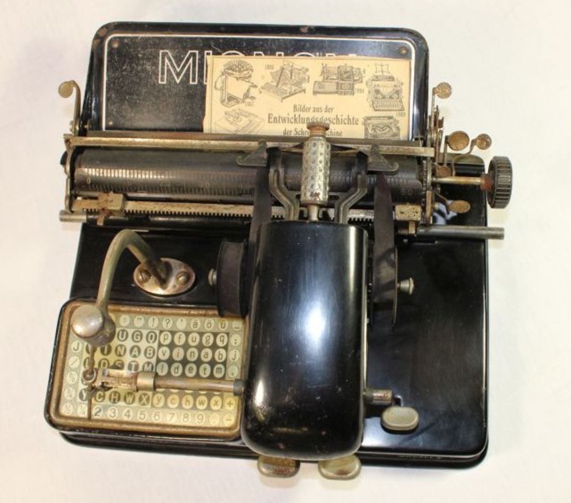 AEG Mignon Schreibmaschine, Modell 4 ,Kugelzylinder, Alters-u. Gebrauchsspuren, Funktion nicht - Bild 2 aus 2