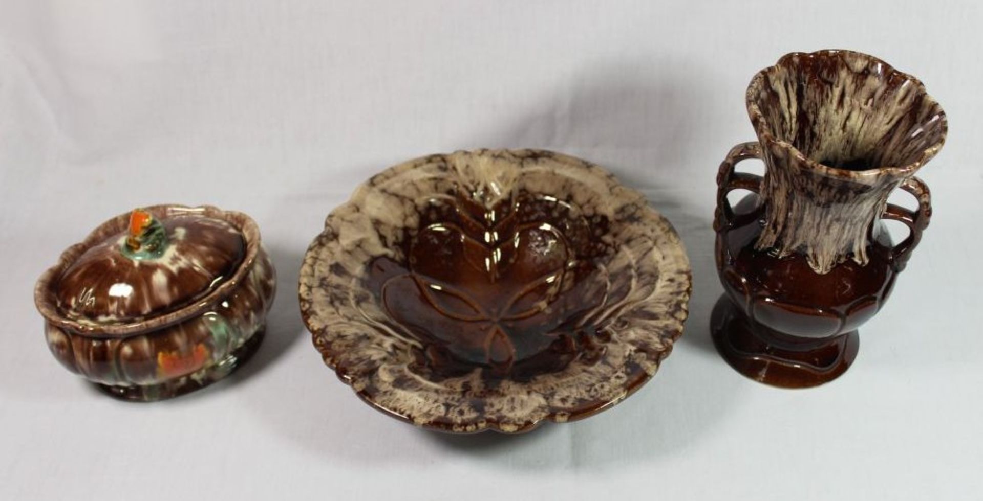 3 Teile Keramik, Laufglasur, Vase, Schale und Deckeldose, Vase H-19cm. - Bild 2 aus 3