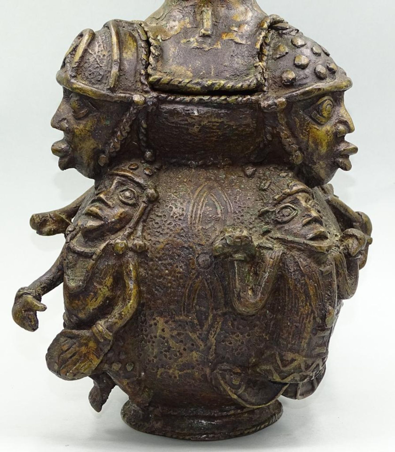 Bronze Schale /Gefäß?,seitlich Musizierende Figuren,2 tlg.H-36 - Bild 4 aus 10