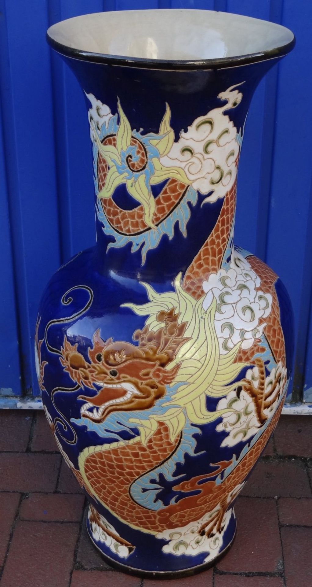 Bodenvase mit Drachendekor, China, bestossen, H-80 cm, älte - Bild 3 aus 8