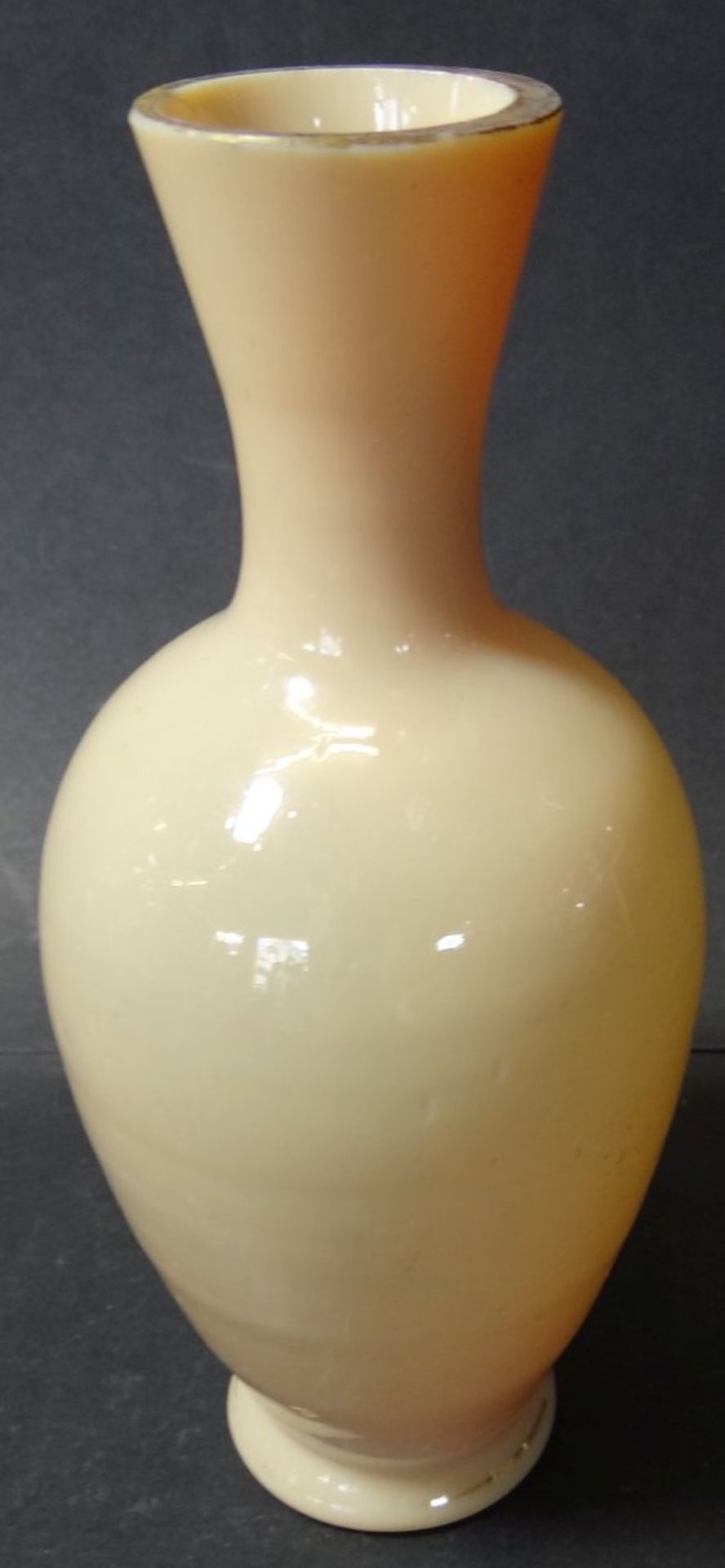 Biedermeier-Vase mit Emaille-Blumenmalerei, H-16 cm - Bild 2 aus 4