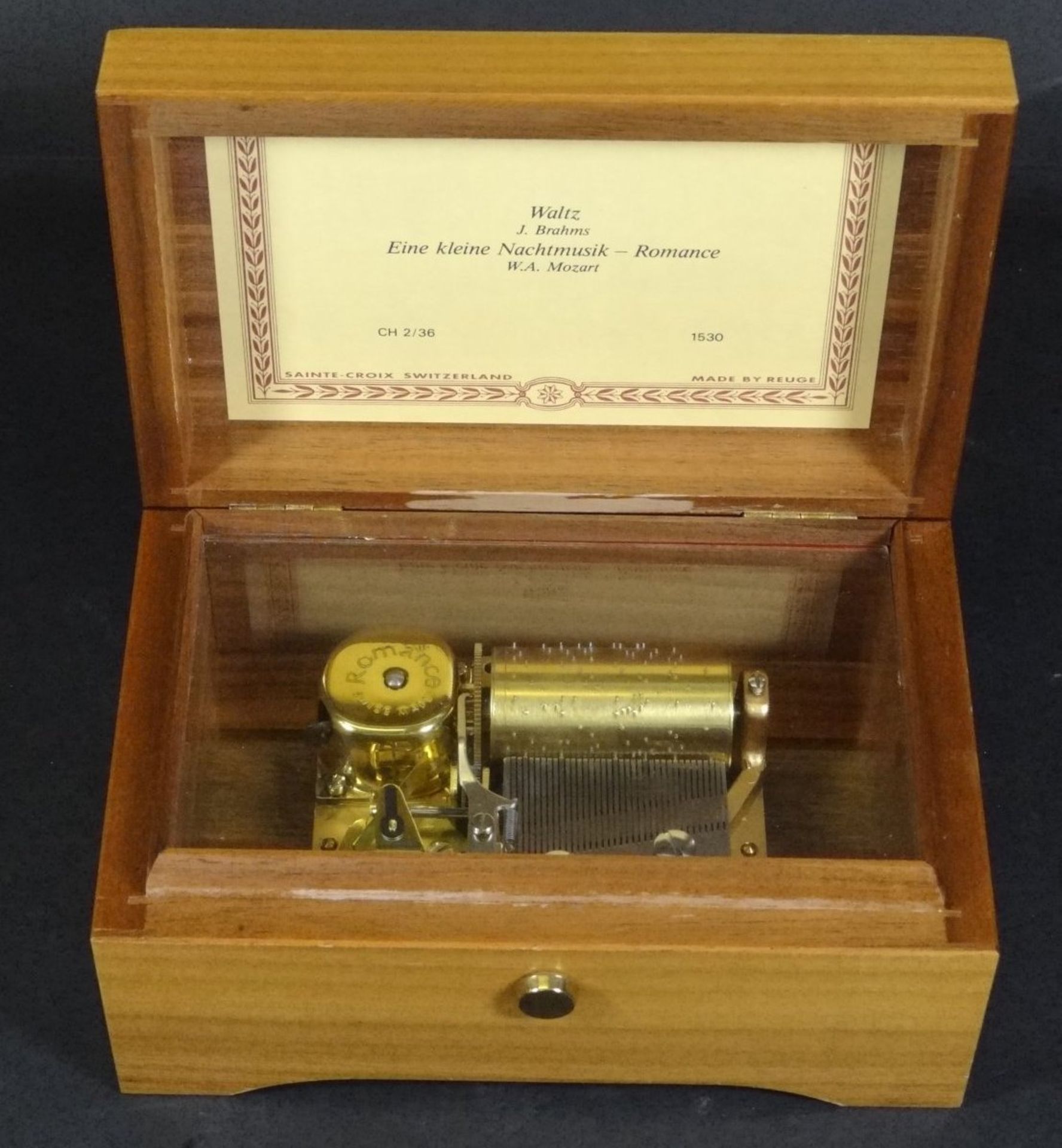 kl. Holz-Kasten mit Reuge Spieluhr, 2 Melodien, läuft, H-6,5 cm, 9x14 cm, - Bild 5 aus 7