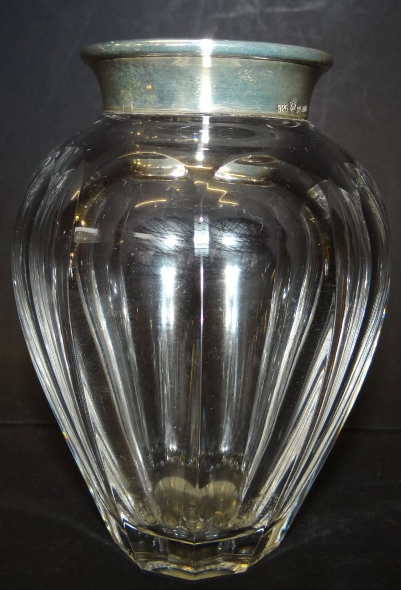 kl. Kristallvase mit -925- Silberrand, H-11 cm