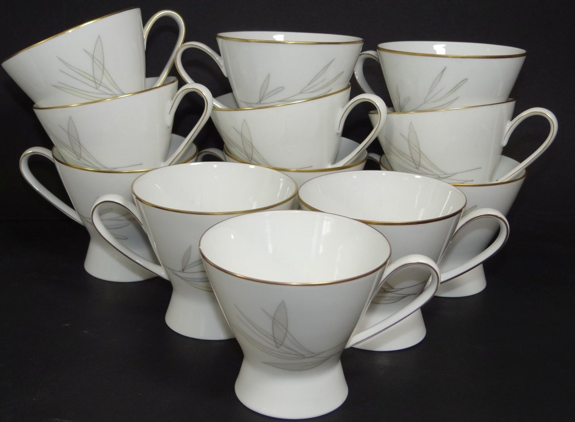 Kaffeeservice "Rosenthal" für 12 Personen, Form 2000, Gräserdekor, 40 Teile, eine Tasse bestossen, - Bild 3 aus 6