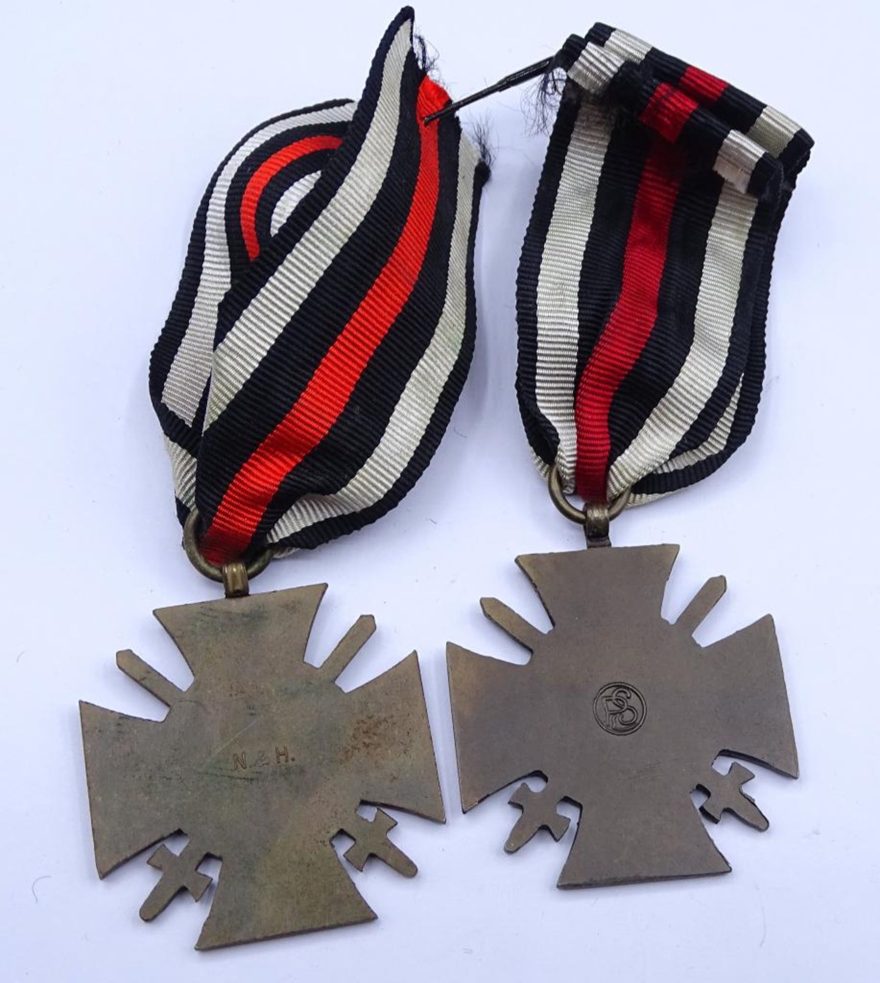 Ehrenkreuze des Weltkrieges an Band - Bild 2 aus 2