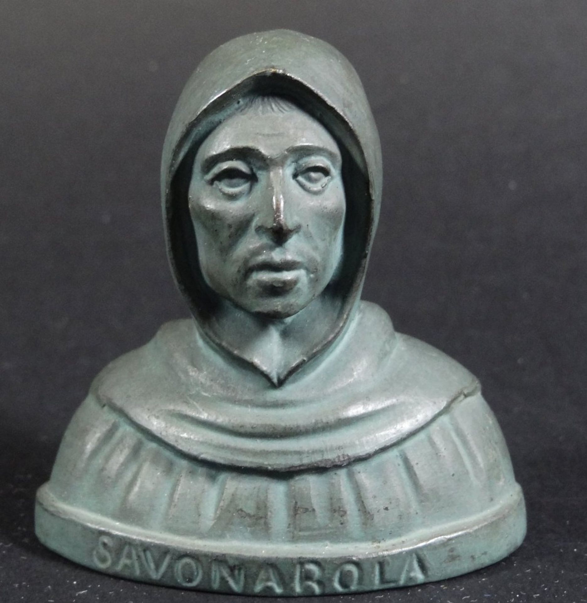 kl. Bronzebüste von Savonarola, H-7 cm, B-7 c