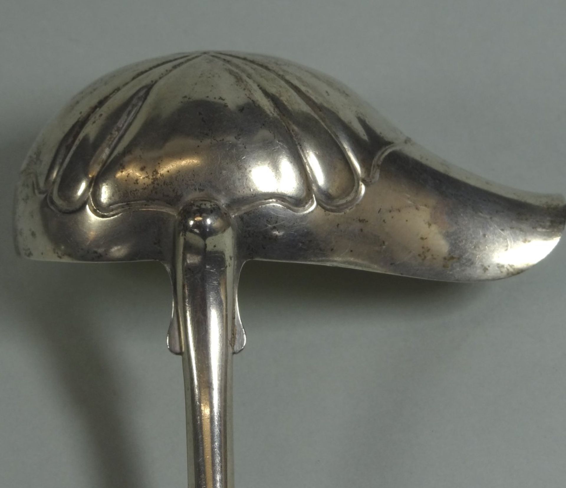 grosse Silber-Bowlen-Kelle, innen vergoldet, Silber geprüft, L-36 cm, 154 gr - Bild 6 aus 6