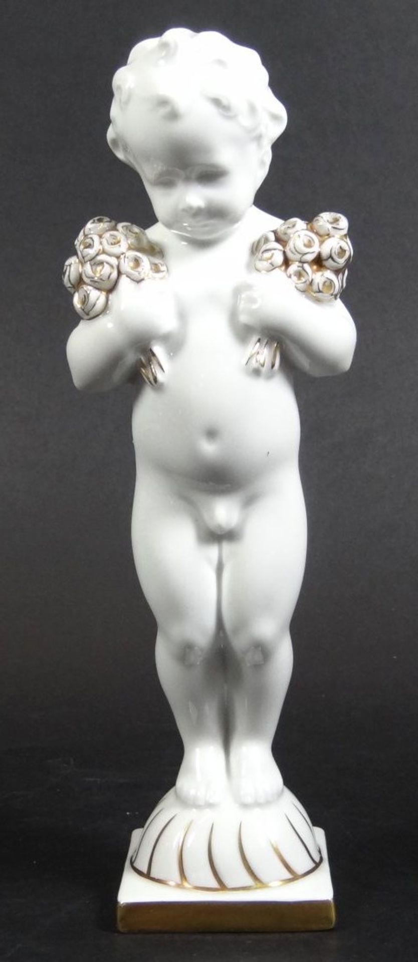 Putto mit Blumensträussen "Hutschenreuther" Löwwenmarke um 1925, weiss mit Gold, H-21 - Bild 2 aus 7