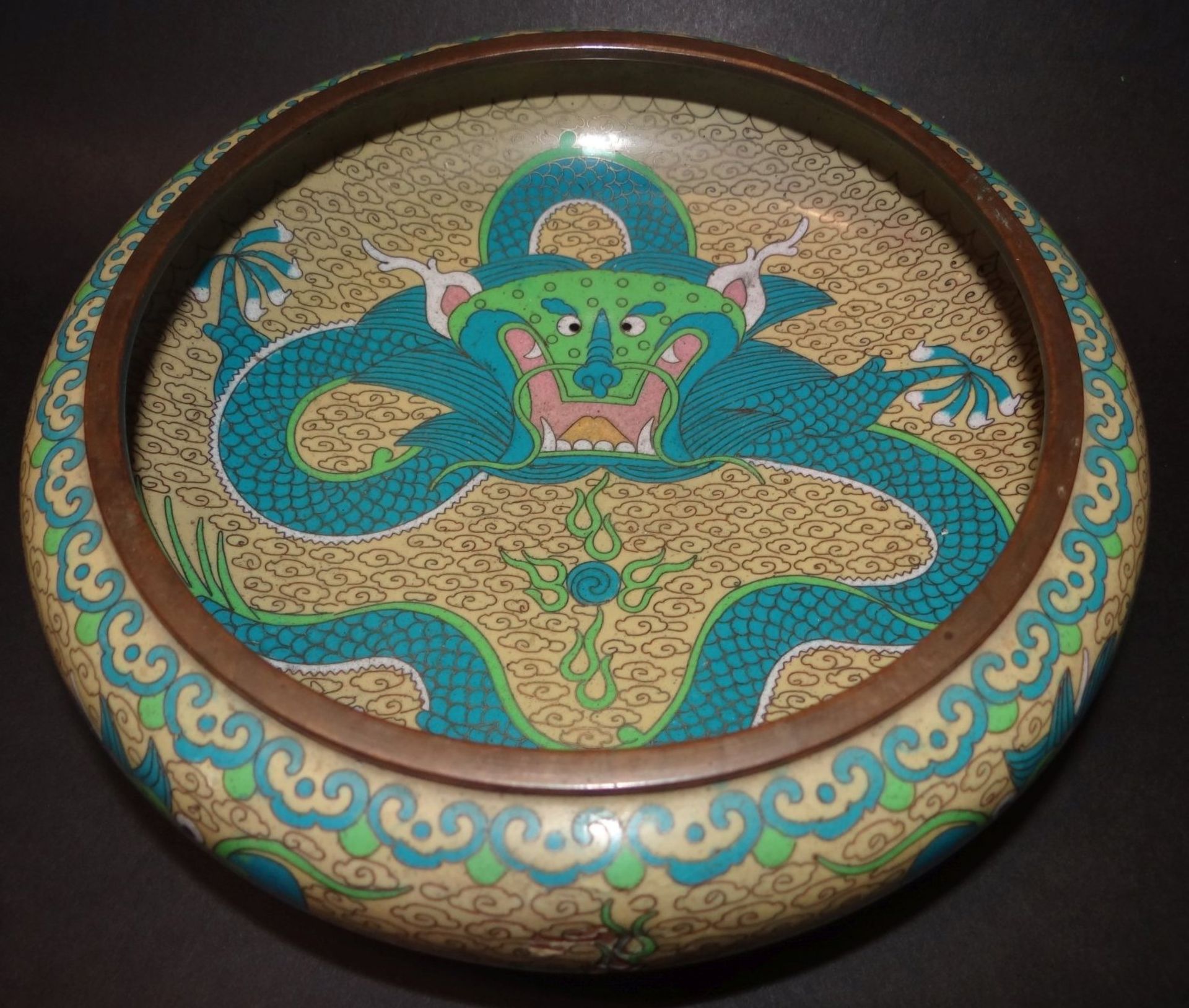 runde Cloisonne-Schale mit Drachendekor, China, älter, H-6 cm, D-20 c