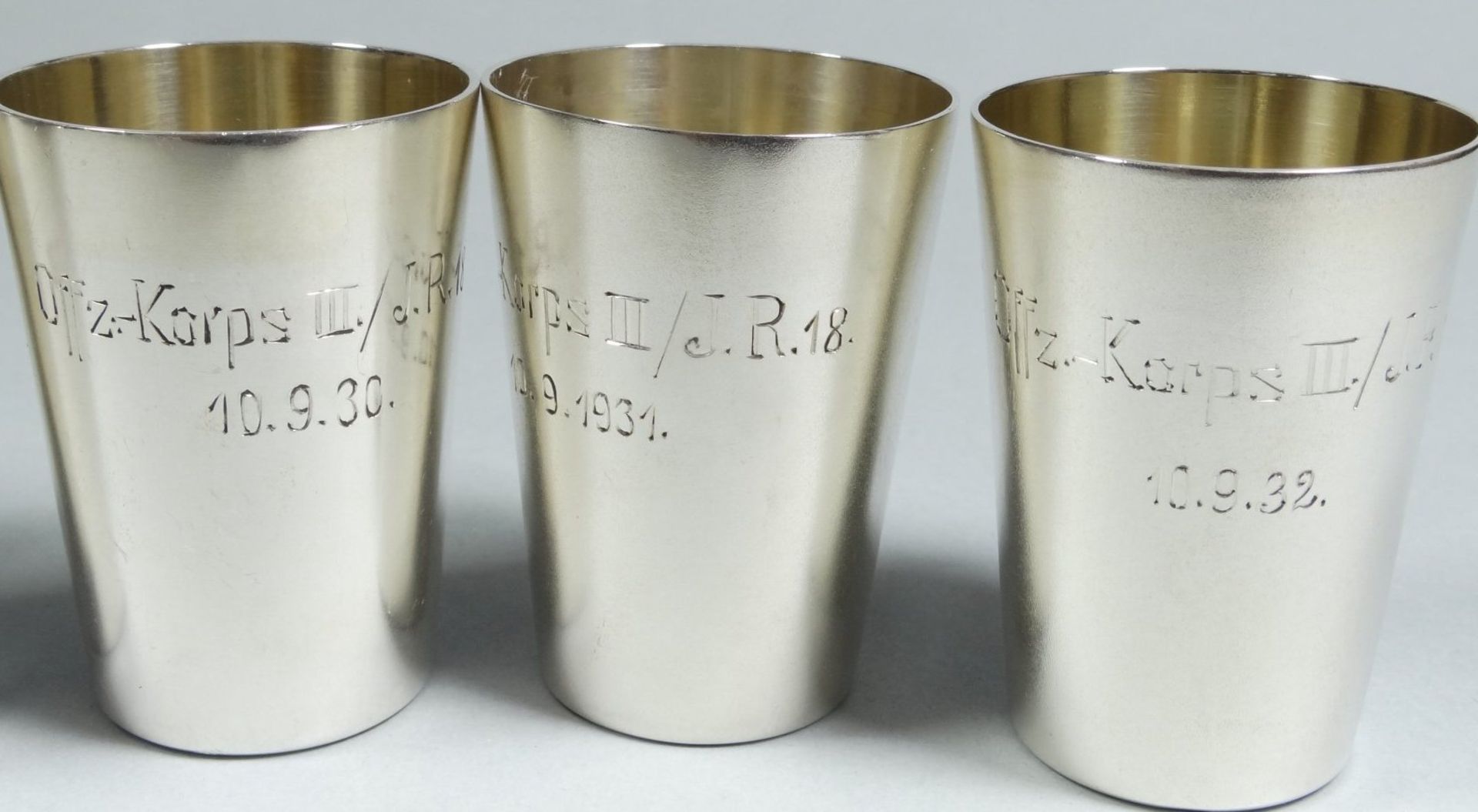 6x Silber-8-- Vodkabecher, Gravur Offz.Korps III/J.R. und Datum von 1927 bis 1932, H-4,5 cm, zus. - Bild 3 aus 7