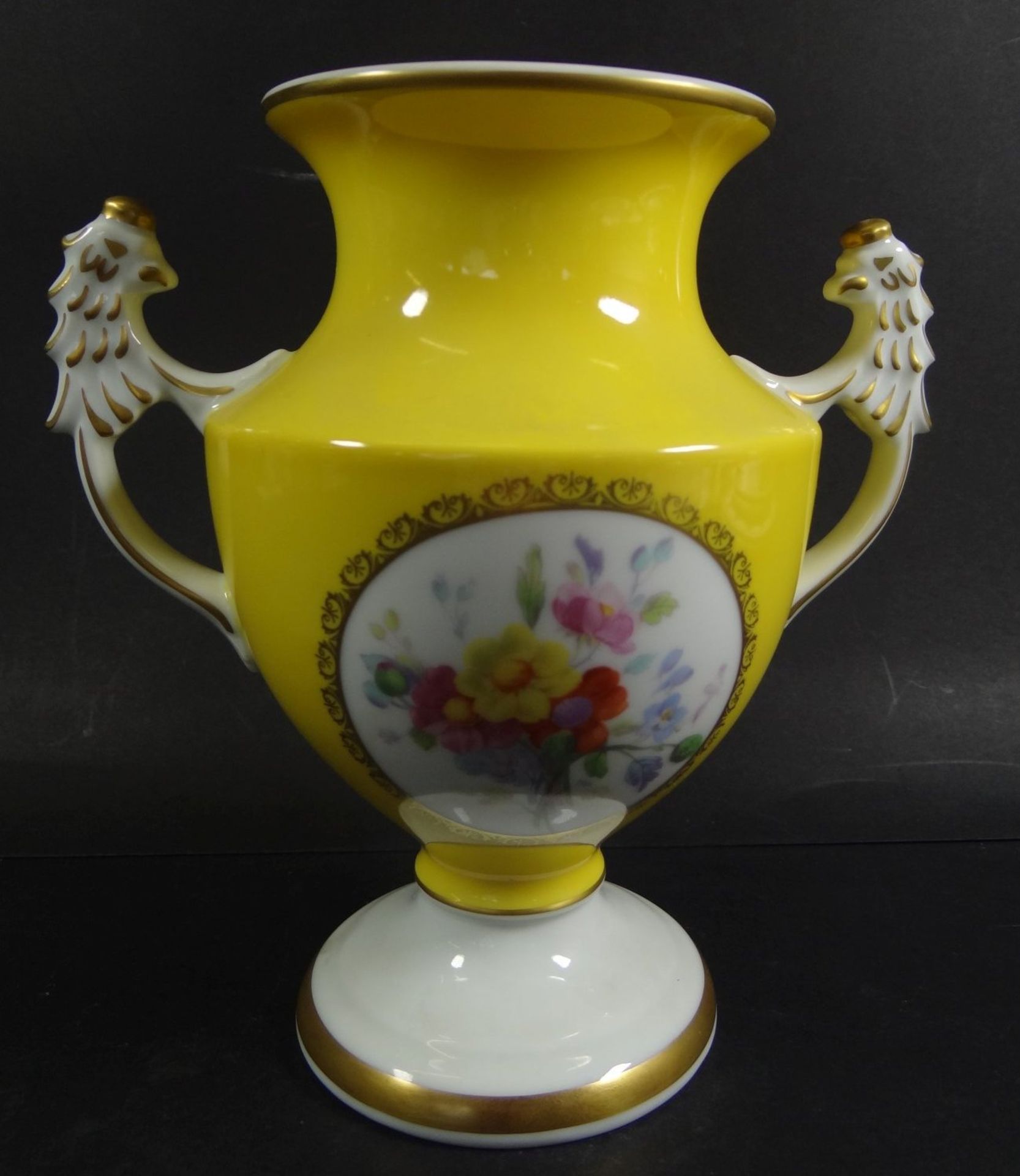 Henkelvase "Tettau Atelier" Blumendekor, H-17 cm