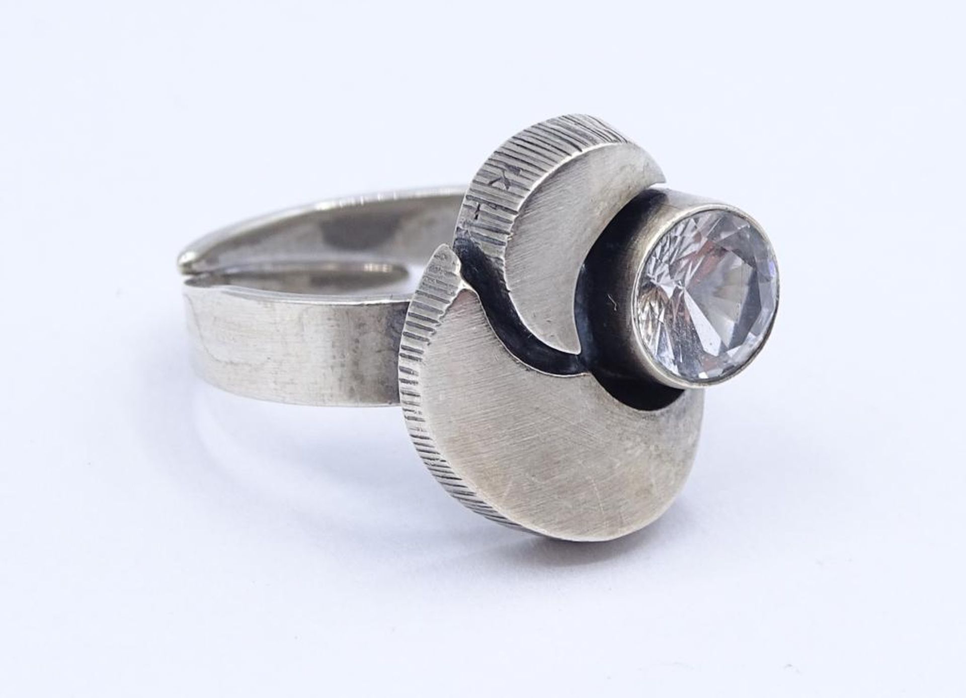 925er Silber Ring mit einen facettierten klaren Stein, 5,4gr.,Ringgröße verstellba - Bild 2 aus 5
