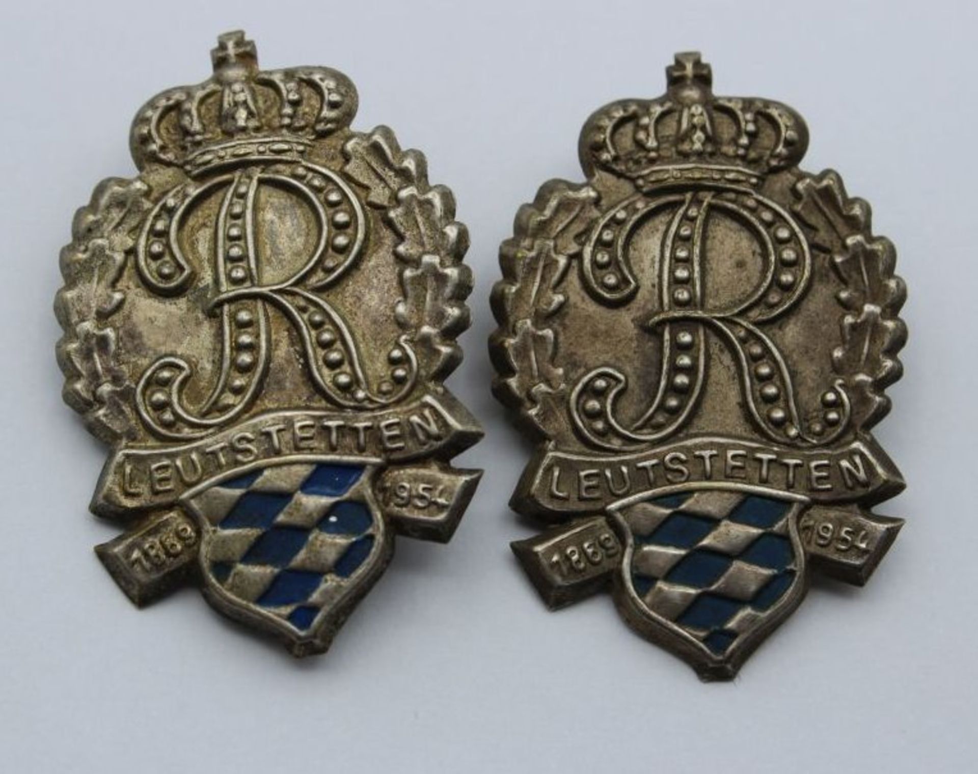 2x Reservisten-Abzeichen, Leutstetten 1869-1954.