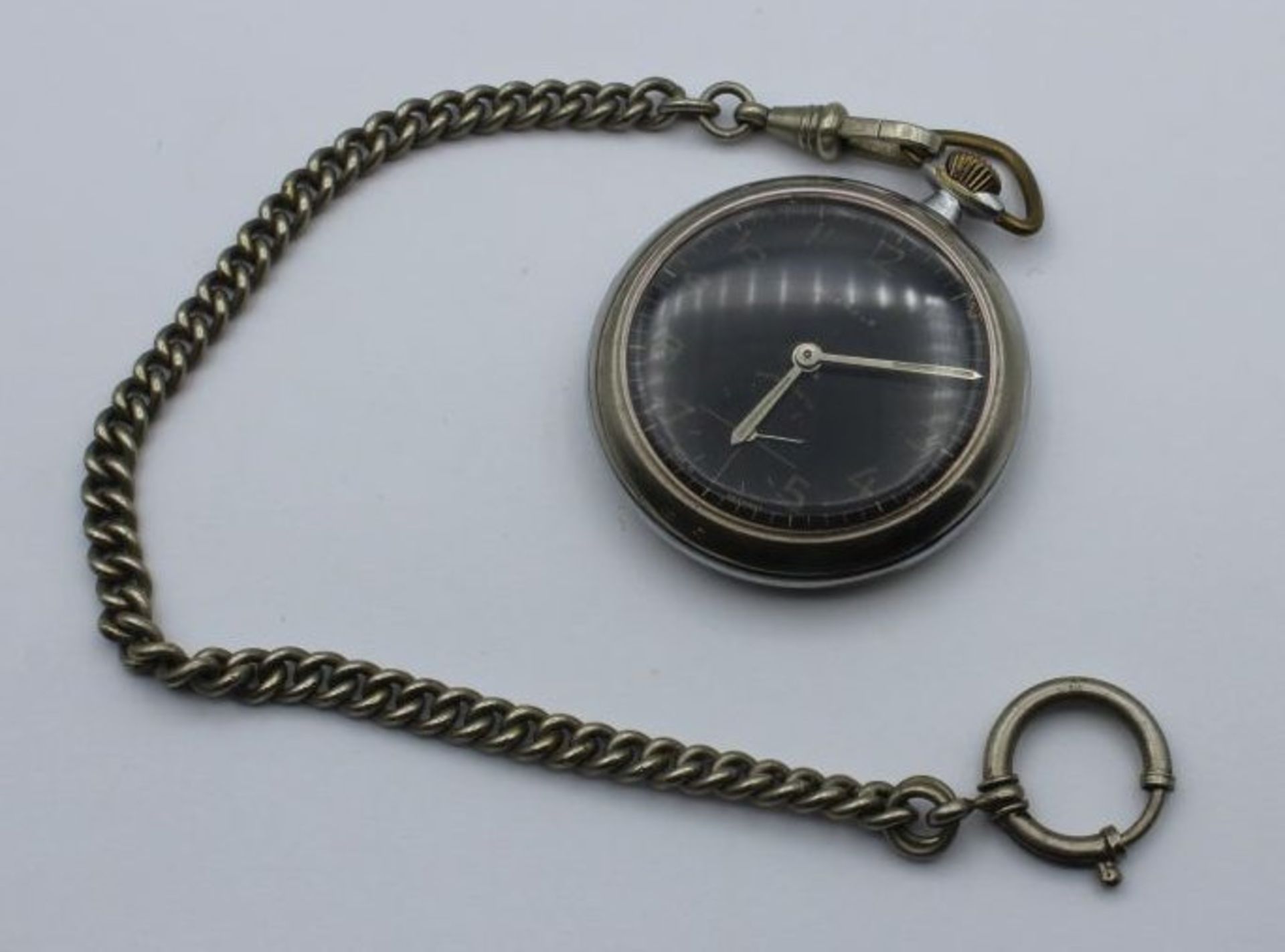 Herrentaschenuhr, Kienzle, an Kette, Kronenaufzug, schwarzes Ziffernblatt, Werk läuft, D-5cm.