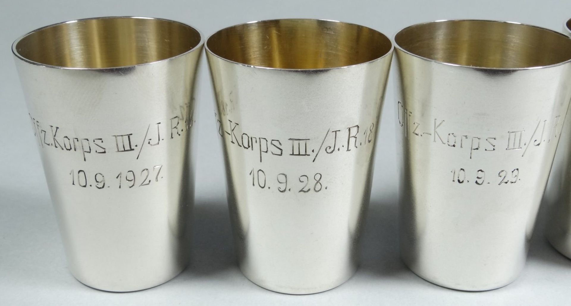 6x Silber-8-- Vodkabecher, Gravur Offz.Korps III/J.R. und Datum von 1927 bis 1932, H-4,5 cm, zus. - Bild 2 aus 7