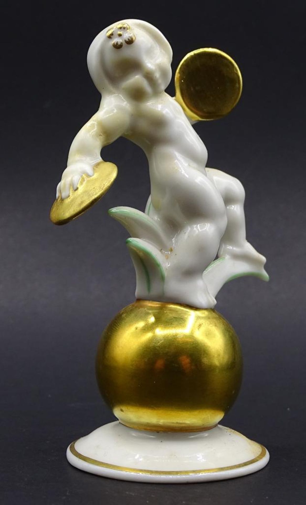 Putto auf Goldkugel,"Hutschenreuther",H-9,5cm - Bild 3 aus 5