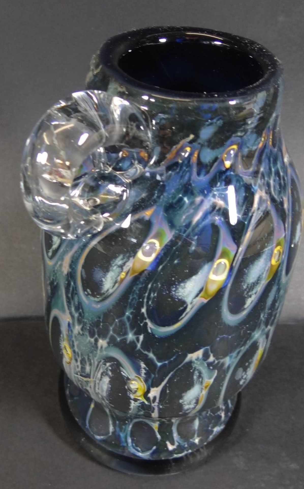 Kunstglas-Vase, signiert "Eisch", H-18 cm - Bild 4 aus 6